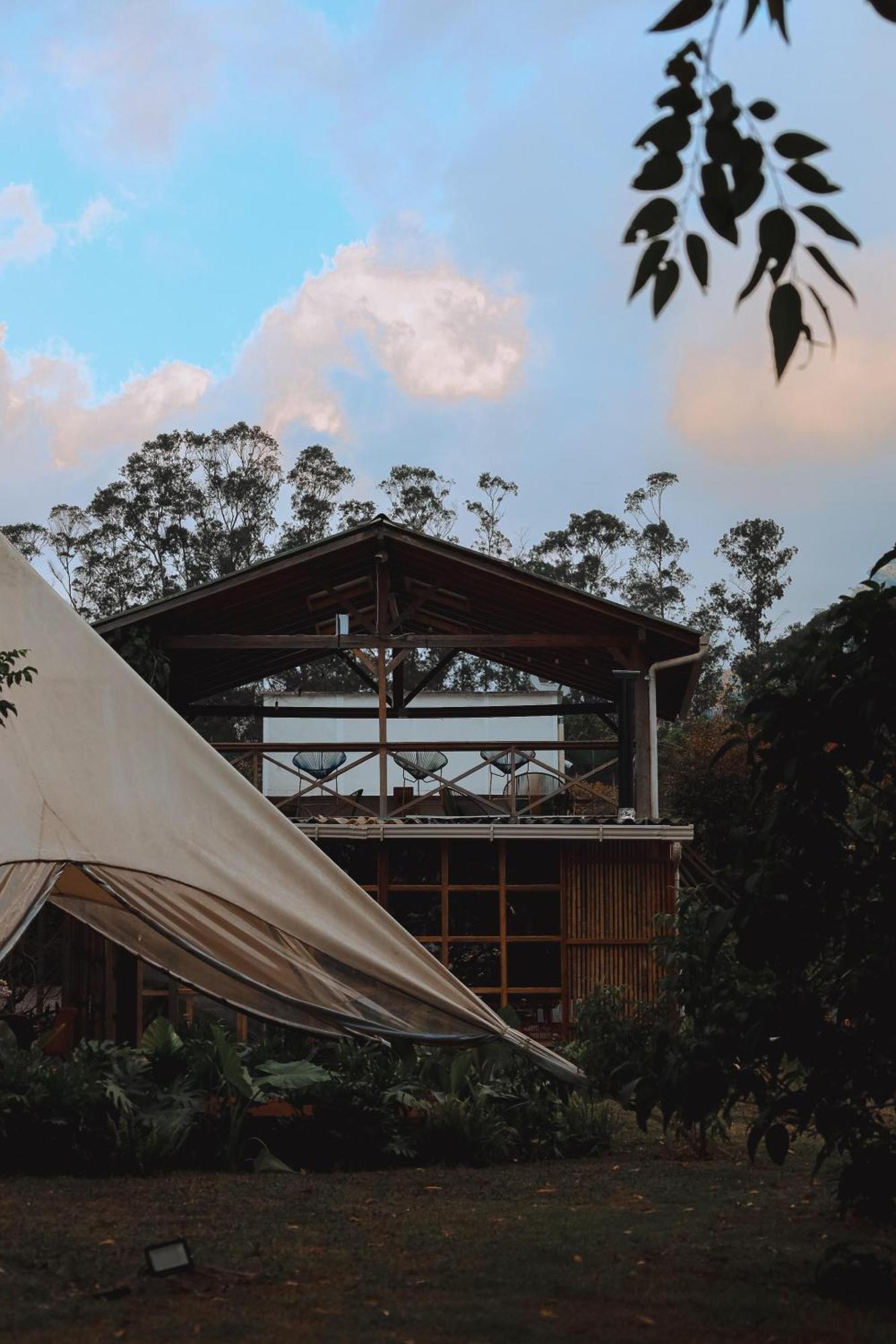Lodge Glamping Lumbre